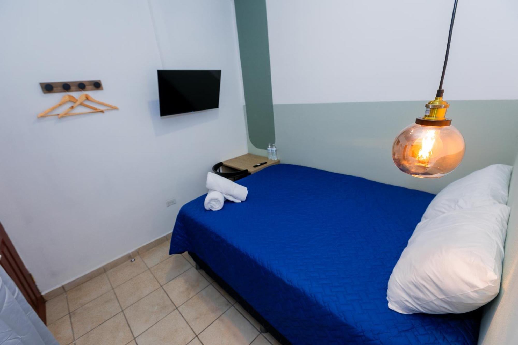 Friendly House Hotel Santa Tecla Bagian luar foto