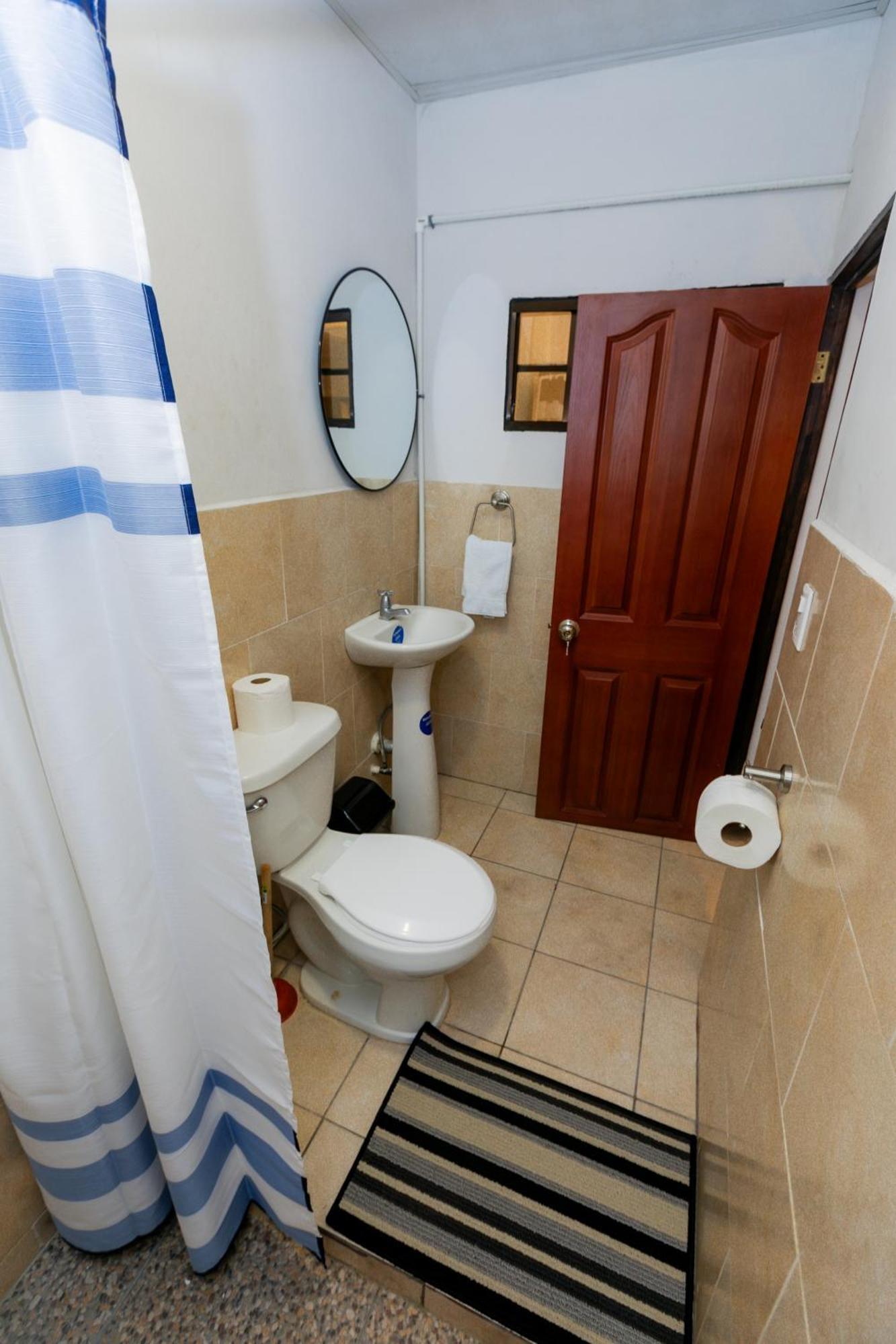 Friendly House Hotel Santa Tecla Bagian luar foto