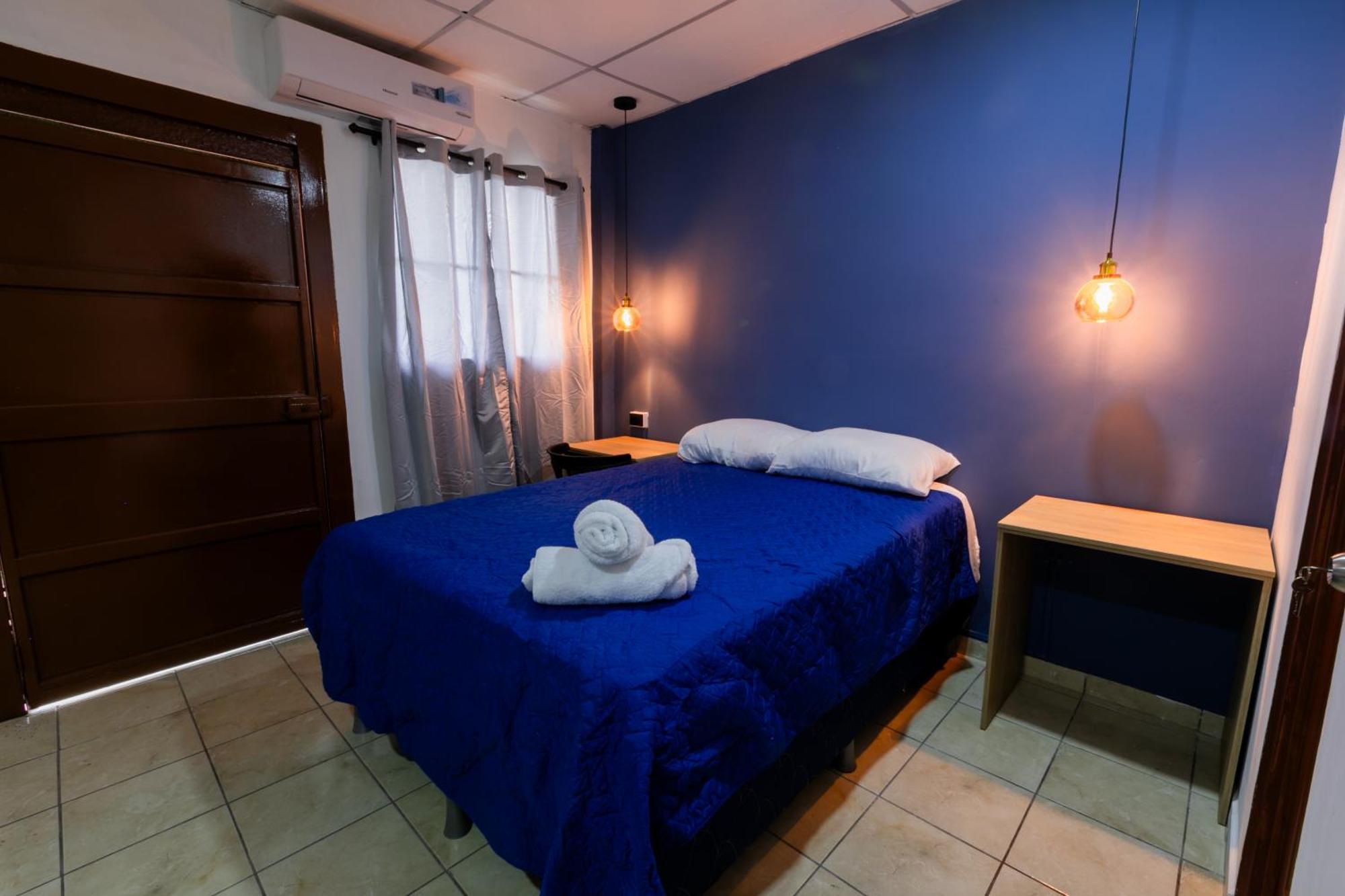 Friendly House Hotel Santa Tecla Bagian luar foto