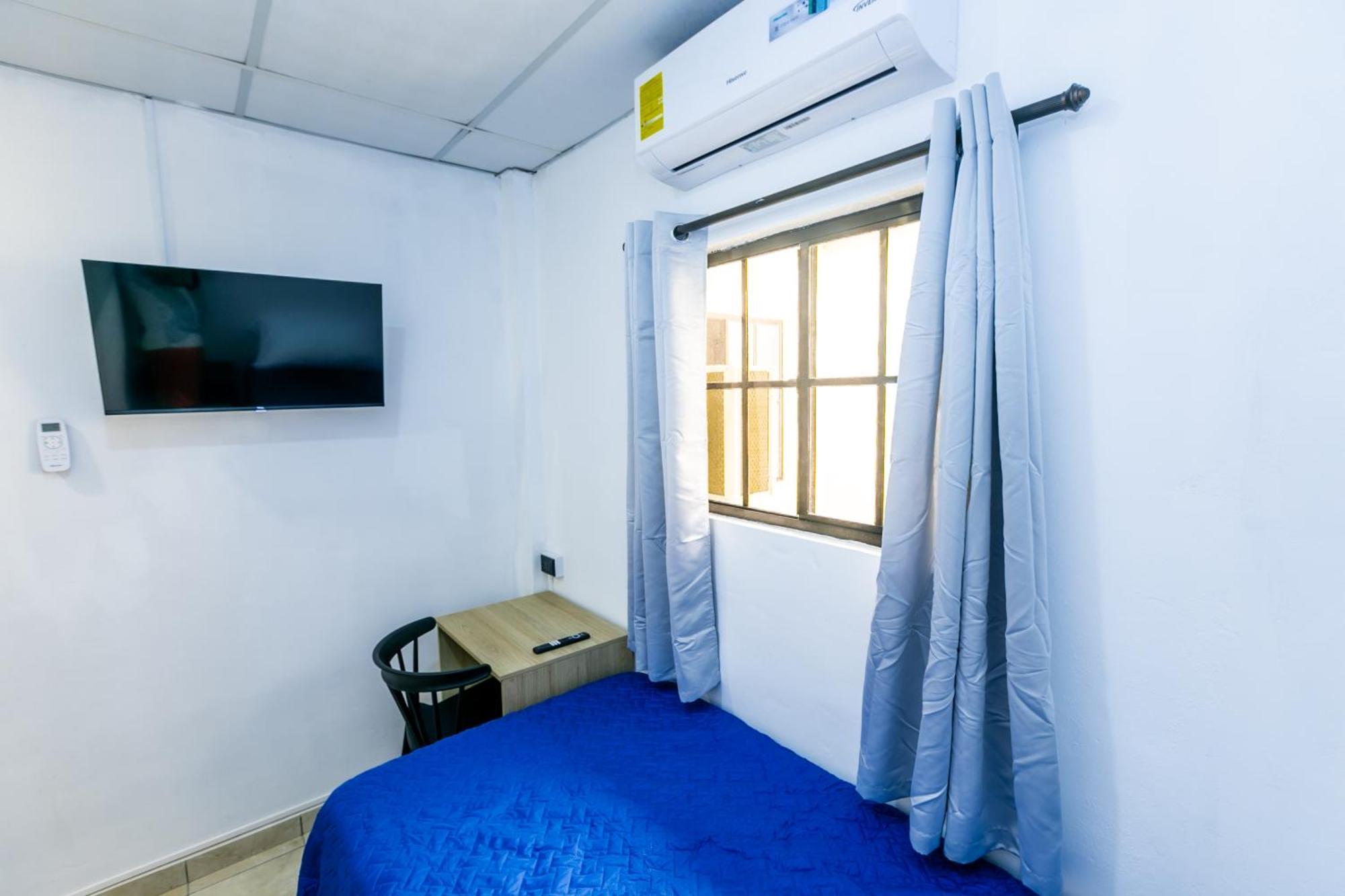 Friendly House Hotel Santa Tecla Bagian luar foto